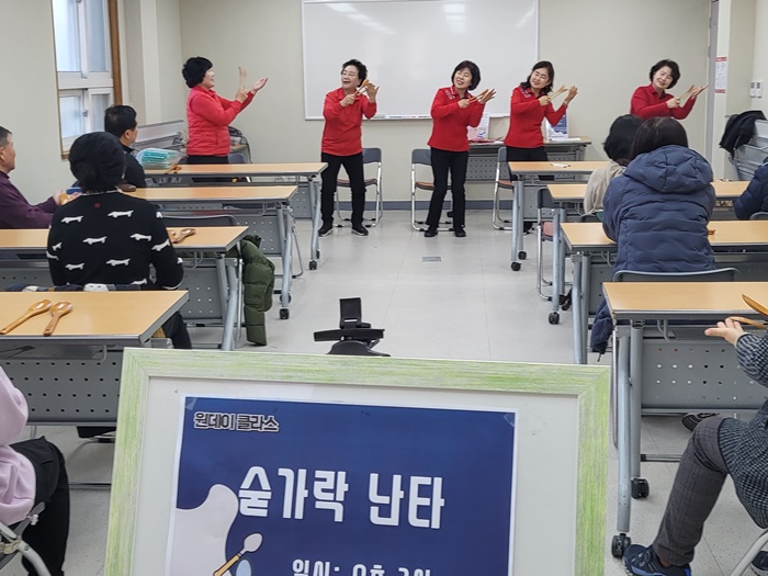 홈피3.jpg